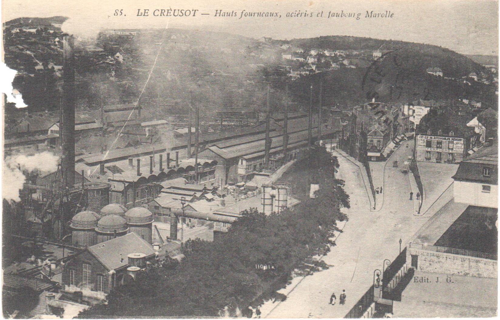 Le Creusot, hauts-fourneaux, aciéries et faubourg Marolle. Carte postale mise en circulation le 17 février 1916. Collection privée.
